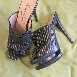 Privileged open back shoes